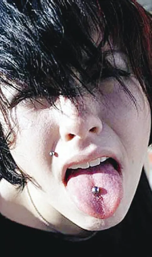 Cinici e irriverenti: ecco la fotografia dei ragazzi di oggi