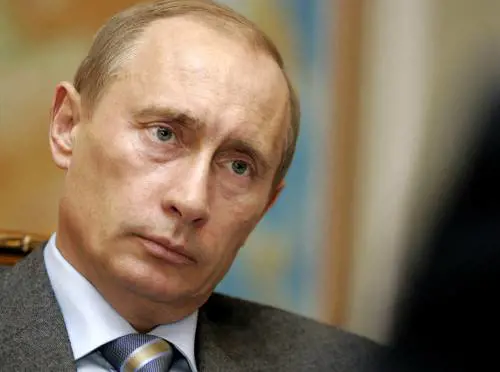 Il capolavoro di Putin,  
si fa nominare premier