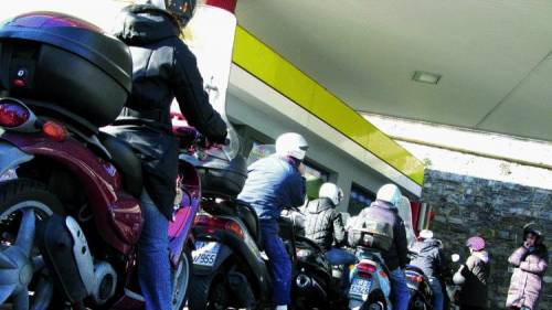 Benzina, Liguria a secco aspettando il pieno