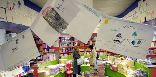 I disegni dei bambini rendono più fantastico il mondo in libreria