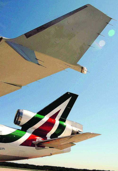 Alitalia, il governo impone altri 3 giorni di agonia