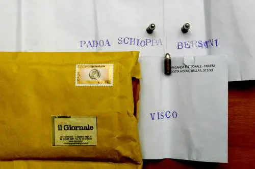 Al Giornale una busta 
con bossoli per tre ministri