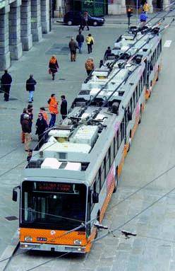 Perizie e blocchi stradali contro il parking