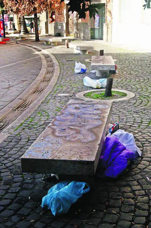 Il 2008 si apre con la morte di due clochard