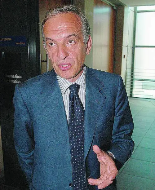 Poste, Sarmi rilancia la privatizzazione «Siamo i più redditizi»