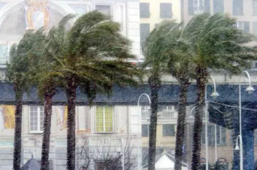 Bus fuoristrada per la neve: 4 feriti Ma per oggi è prevista la pioggia