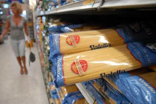 I Codacons: pane e frutta, aumenti record +15%"