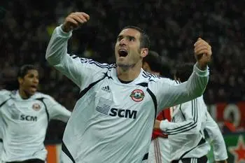 Lucarelli torna in Italia: al Parma