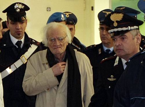 La pena non viene sospesa 
Contrada rimane in carcere