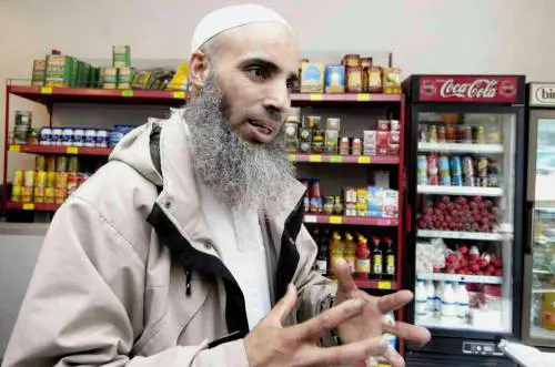 Terrorismo, espulsione 
per l'imam di Torino