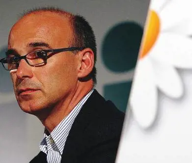 Soru, il governatore burbero poco amato anche a sinistra