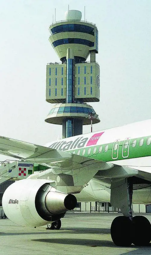 Alitalia, Padoa-Schioppa: «Il governo è stato un pessimo proprietario»