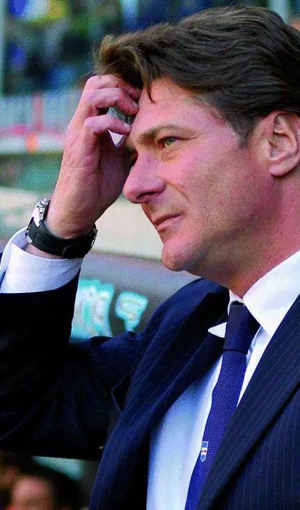 Volpi sbatte la porta dopo le parole del mister