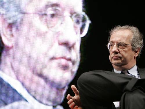 Vanno a casa davvero. Veltroni scioglie l’Unione: il Pd corre da solo
