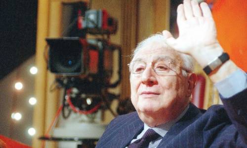 Cossiga reo confesso: "Aiutai la Sciarelli e Bianca Berlinguer"