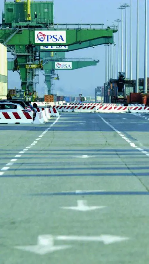 Il computer si mangia tremila container E il porto va in tilt