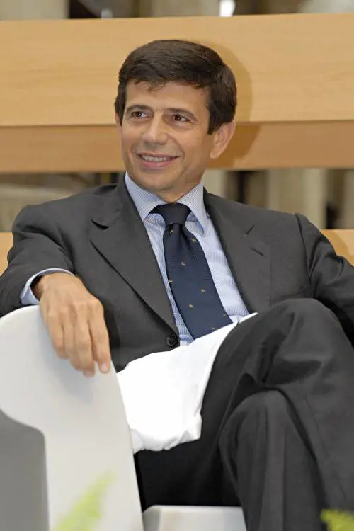 Lupi: "Spudorato ipotizzare che il Pontefice menta"