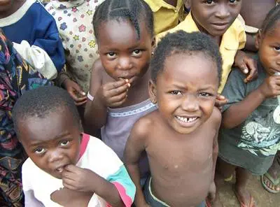 Unicef: ogni giorno muoiono più di 26 mila bambini