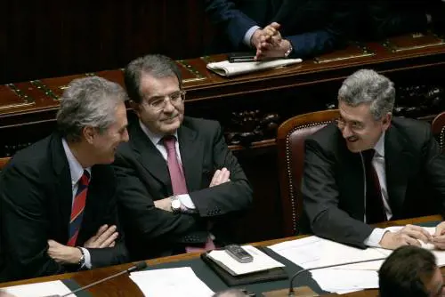 Pd e premier allo scontro finale: "Vattene". "Non vi faccio favori"