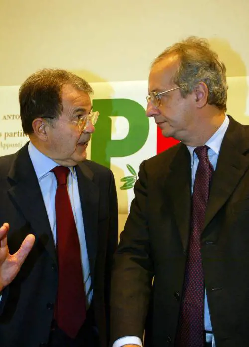 Pd, è già resa dei conti Parte la sfida a tre Veltroni-Prodi-D’Alema