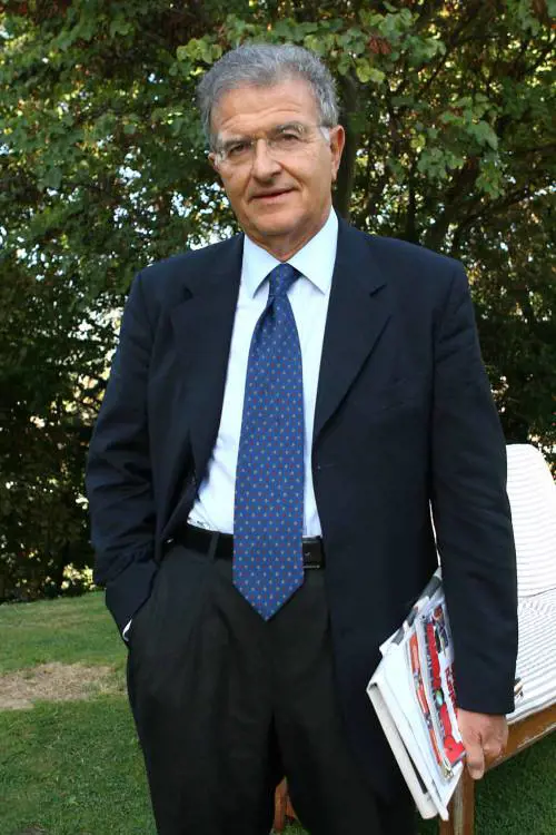 Cicchitto: "Dialogo sulle riforme, ma prima si va alle elezioni"