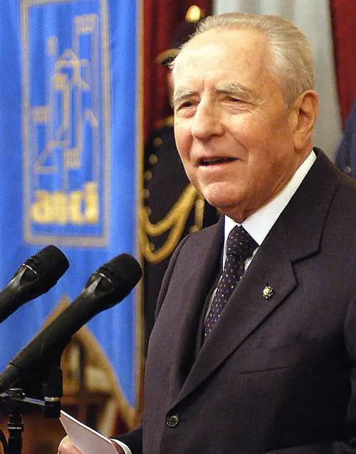 IL POPOLO DELLE LIBERTÀ