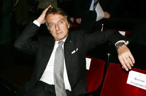 L’aspirante politico  che lascia tutto a metà