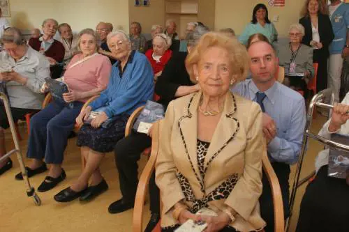 L'ultimo saluto a mamma 
Rosa Bossi Berlusconi