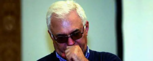 Prete candida la Madonna contro Berlusconi