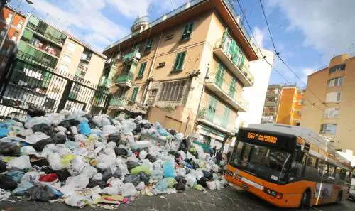 Il governo fa l'inceneritore 
Ma solo per Hezbollah