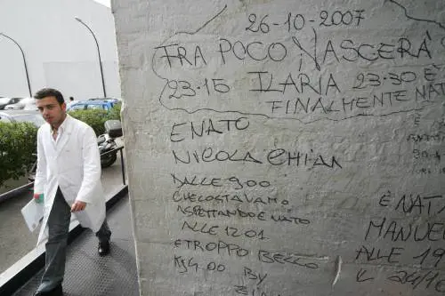 Aborto, sbagliato il blitz in corsia