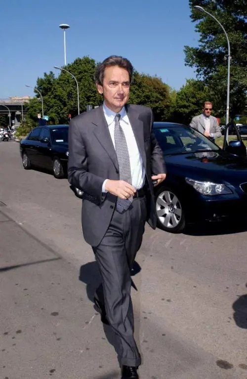 Telecom sotto scacco in Borsa