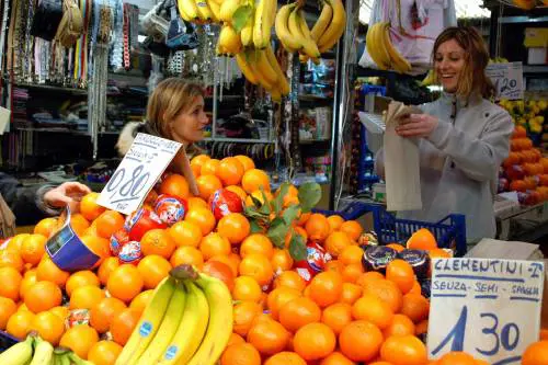 L'Istat: "Inflazione 
record: sulla spesa  
rincari del 4,8%"