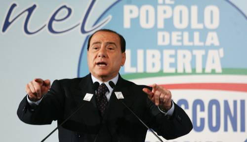 Berlusconi: "Falso 
recupero del Pd. Noi 
in testa di 10 punti"