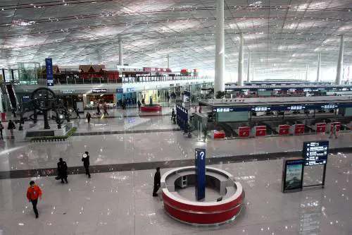 Olimpiadi, Pechino inaugura 
il mega-aeroporto del dragone