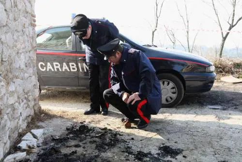 Caserta, legato e bruciato il sindaco di Cervino