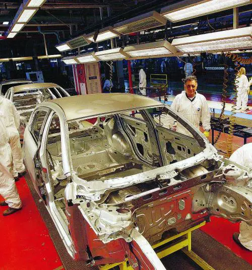 Fiat, Pomigliano riparte Addio etichetta Alfa, polo unico con Cassino