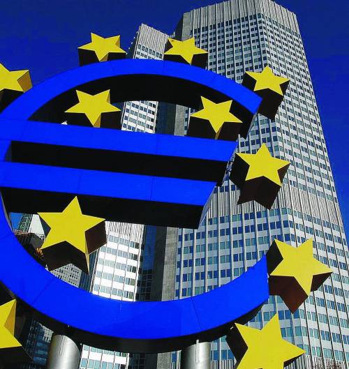 «Euro sopravvalutato, colpa della Bce»