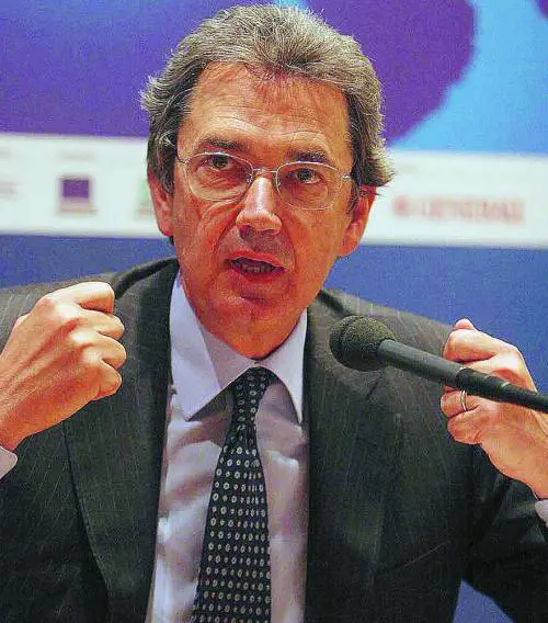 Telecom taglia il dividendo e i consiglieri