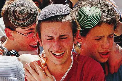 Israele è sotto choc  
dopo l'ennesima strage