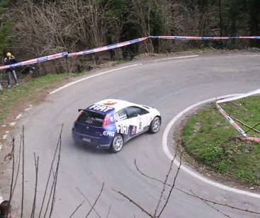 Tragedia al rally 
Muore una spettatrice