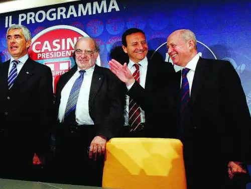 I centristi guardano al Pd La Rosa bianca è già rossa