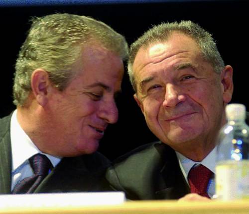 Grillo, senatore con la valigia: «Mi divido fra Liguria e Puglia»