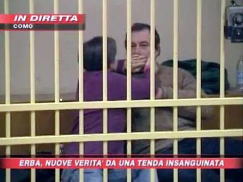 Erba, Olindo insulta 
Castagna. Lui: assassini