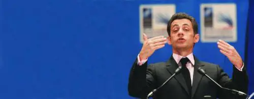 Nicolas il mattatore: annuncia la svolta  e ruba la scena a Bush