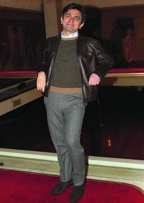 Salemme, papà mancato che si consola a teatro