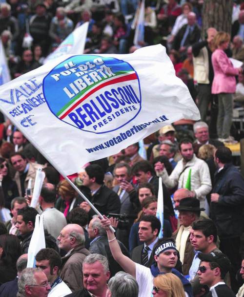 E Roma abbraccia Silvio