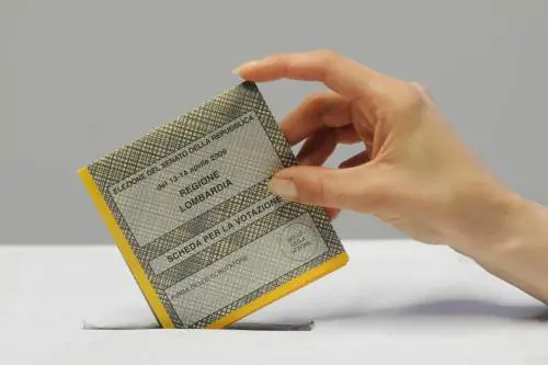 Dalla mina sotto l’unghia al controllo multiplo: le 14 regole contro i brogli