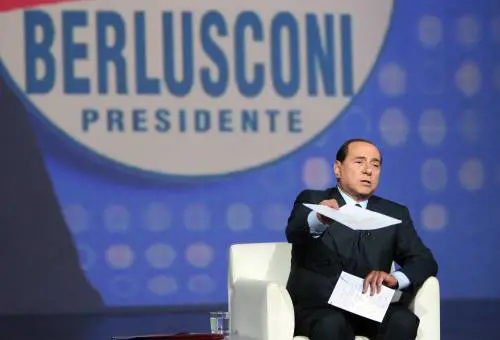 Berlusconi vince la sfida tv: 600mila spettatori in più. E Veltroni non buca lo schermo