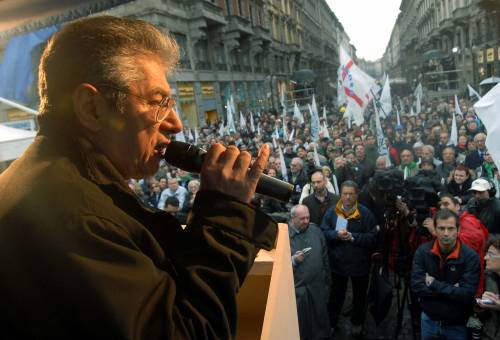 Bossi: "Manterremo i patti con Berlusconi"